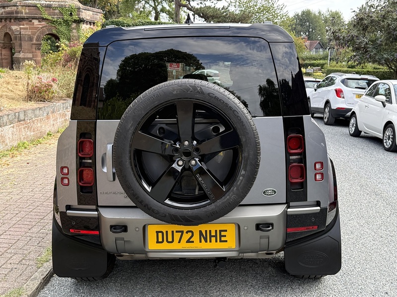 Land Rover Defender 110 2.0 P400e 15.4kWh X-Dynamic SE SUV 5dr Petrol Plug-in Hybrid Auto 4WD Euro 6 (s/s) (404 ps) - U26083