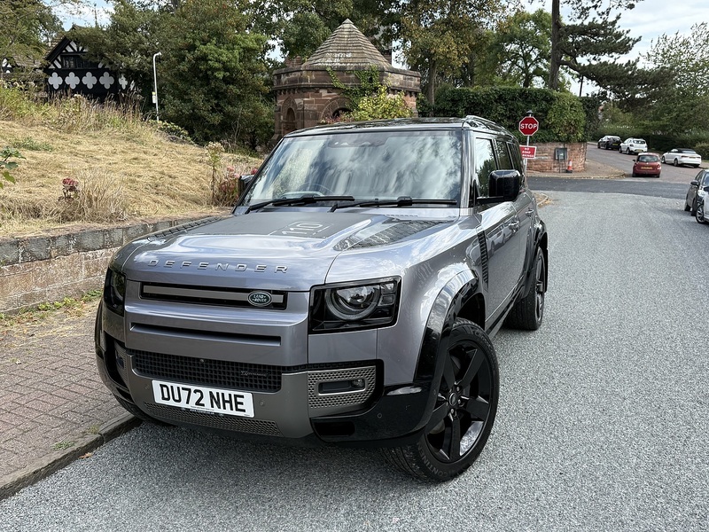 Land Rover Defender 110 2.0 P400e 15.4kWh X-Dynamic SE SUV 5dr Petrol Plug-in Hybrid Auto 4WD Euro 6 (s/s) (404 ps) - U26083