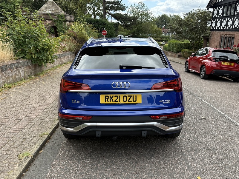 Audi Q5 2.0 TDI 40 S line Sportback 5dr Diesel S Tronic quattro Euro 6 (s/s) (204 ps) - U26084