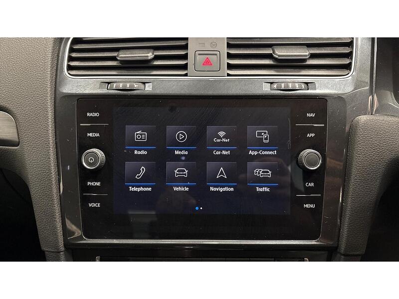 Volkswagen e-Golf 35.8kWh e-Golf Hatchback 5dr Electric Auto (136 ps) - U26088