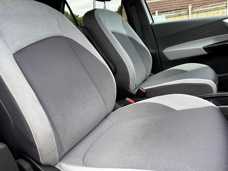 Volkswagen ID.3 Pro Performance 58kWh 1ST Edition Hatchback 5dr Electric Auto (204 ps) - U26094