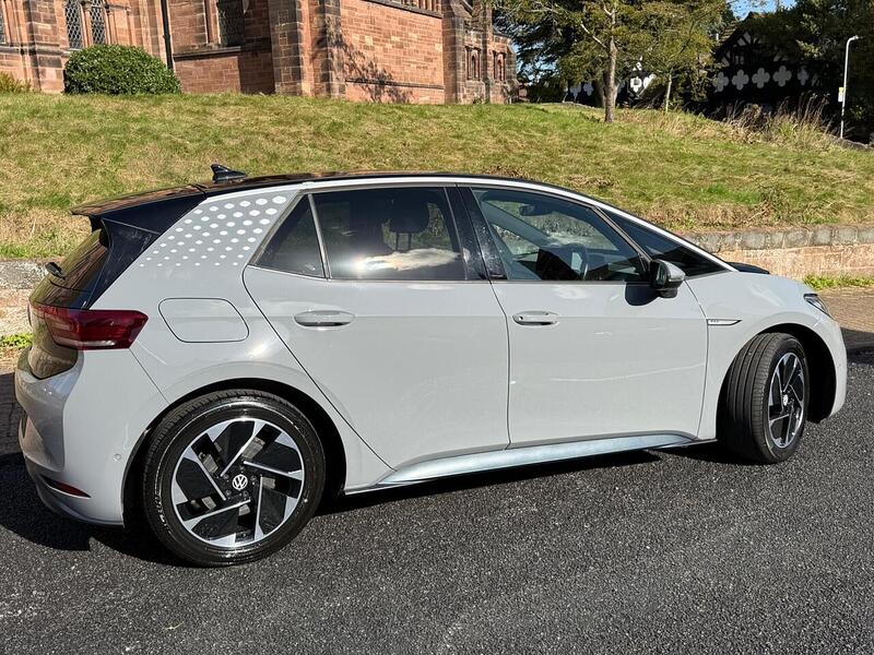 Volkswagen ID.3 Pro Performance 58kWh Family Hatchback 5dr Electric Auto (204 ps) - U26096