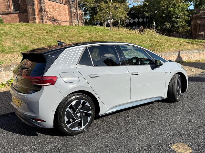 Volkswagen ID.3 Pro Performance 58kWh Family Hatchback 5dr Electric Auto (204 ps) - U26096
