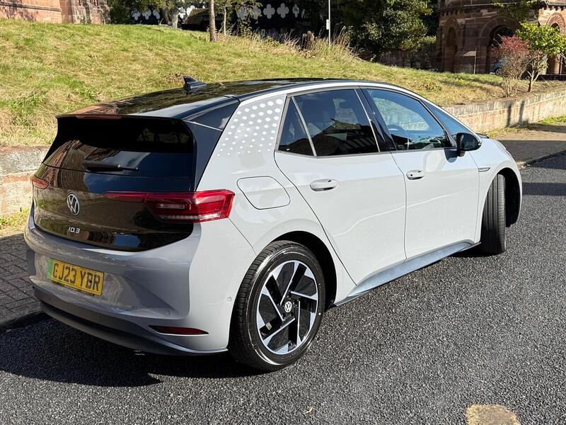 Volkswagen ID.3 Pro Performance 58kWh Family Hatchback 5dr Electric Auto (204 ps) - U26096