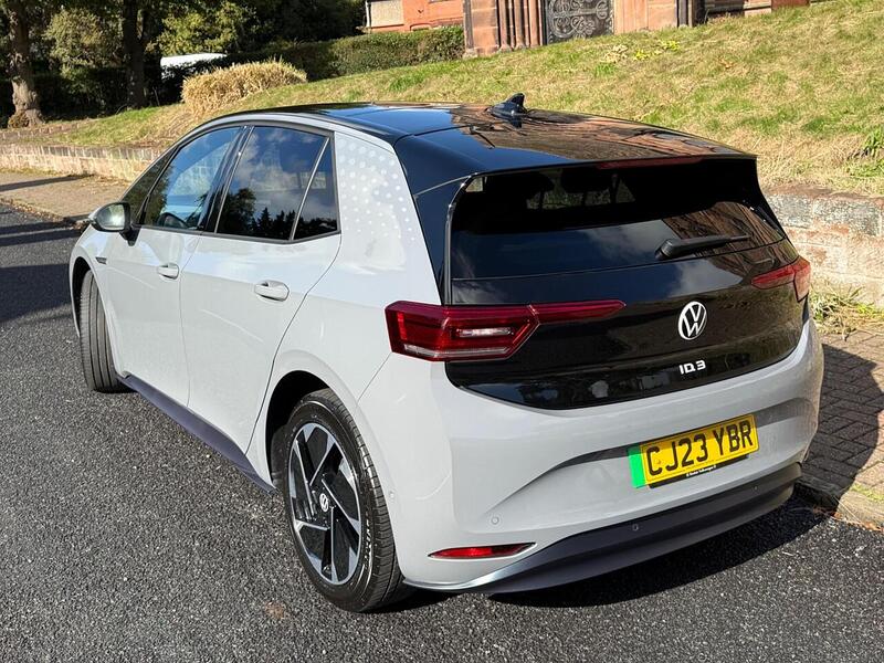 Volkswagen ID.3 Pro Performance 58kWh Family Hatchback 5dr Electric Auto (204 ps) - U26096