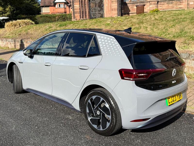 Volkswagen ID.3 Pro Performance 58kWh Family Hatchback 5dr Electric Auto (204 ps) - U26096