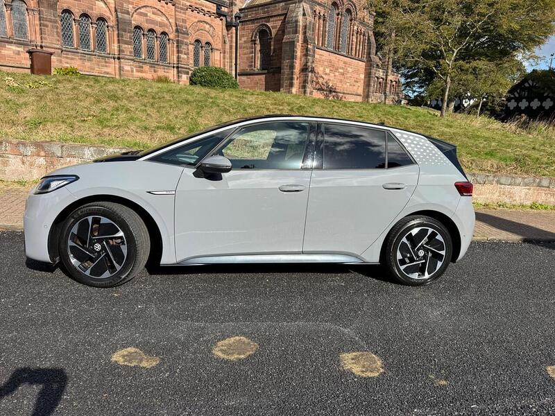 Volkswagen ID.3 Pro Performance 58kWh Family Hatchback 5dr Electric Auto (204 ps) - U26096