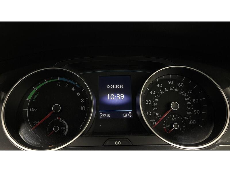 Volkswagen e-Golf 35.8kWh e-Golf Hatchback 5dr Electric Auto (136 ps) - U26099