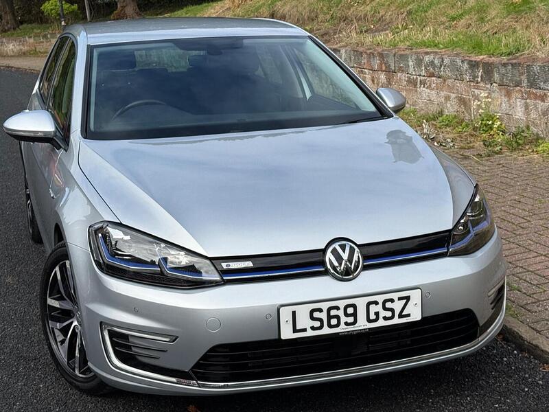 Volkswagen e-Golf 35.8kWh e-Golf Hatchback 5dr Electric Auto (136 ps) - U26099