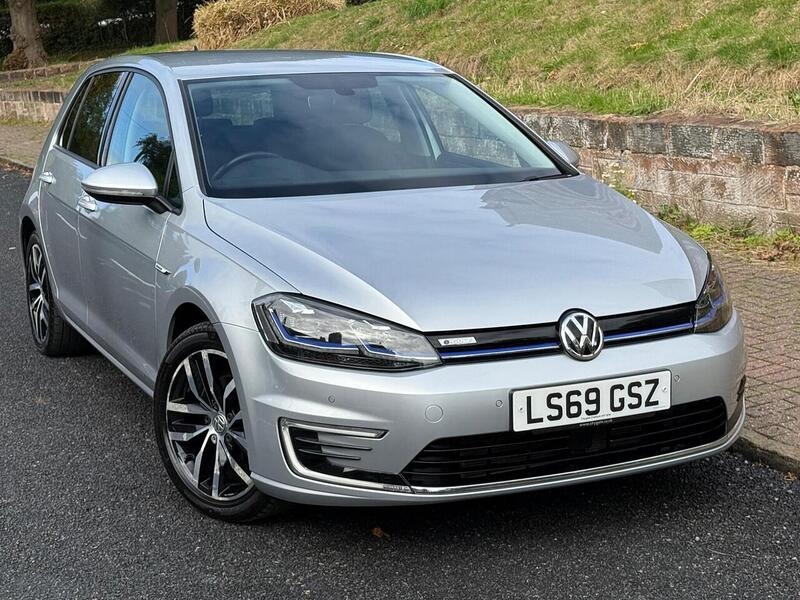 Volkswagen e-Golf 35.8kWh e-Golf Hatchback 5dr Electric Auto (136 ps) - U26099