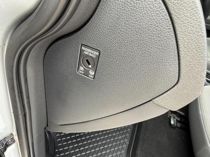 Volkswagen e-Golf 35.8kWh e-Golf Hatchback 5dr Electric Auto (136 ps) - U26099