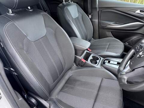 Vauxhall Grandland Turbo D GS - U1