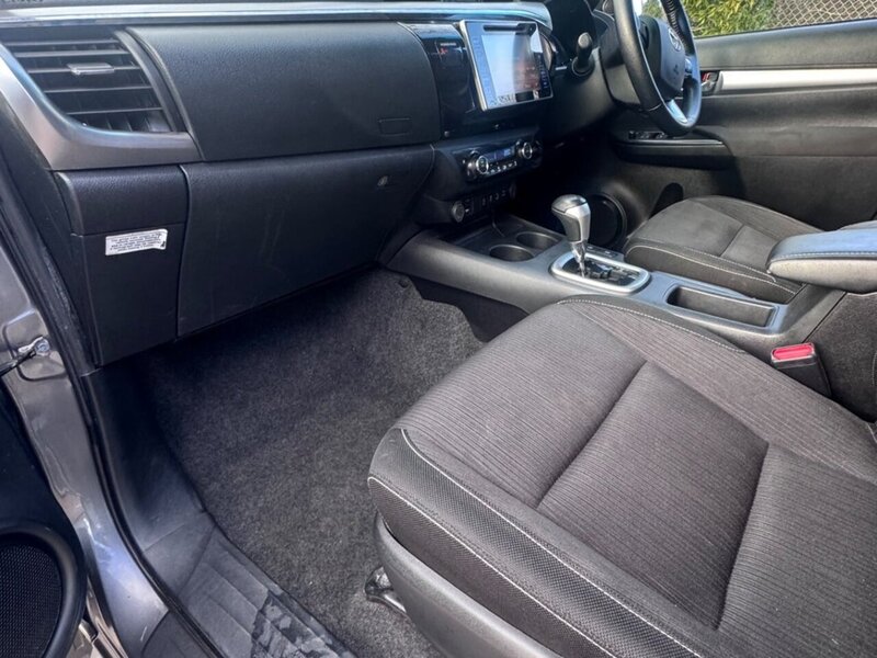 Toyota Hilux D-4D Invincible - U11