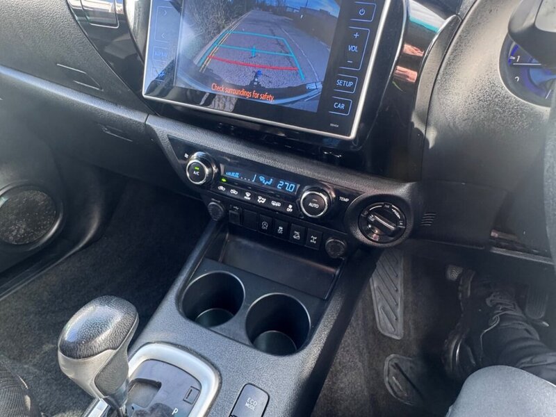 Toyota Hilux D-4D Invincible - U12