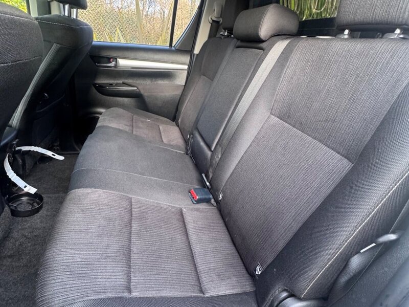 Toyota Hilux D-4D Invincible - U12