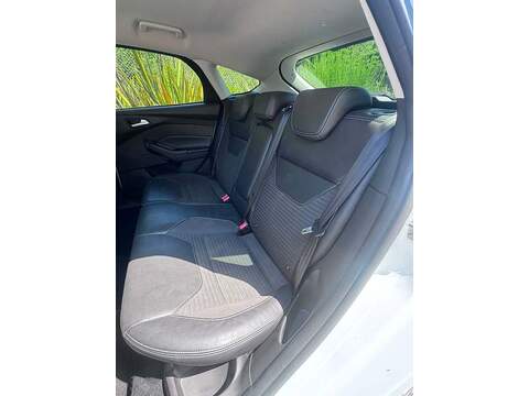 Ford Focus T EcoBoost Titanium X - U40