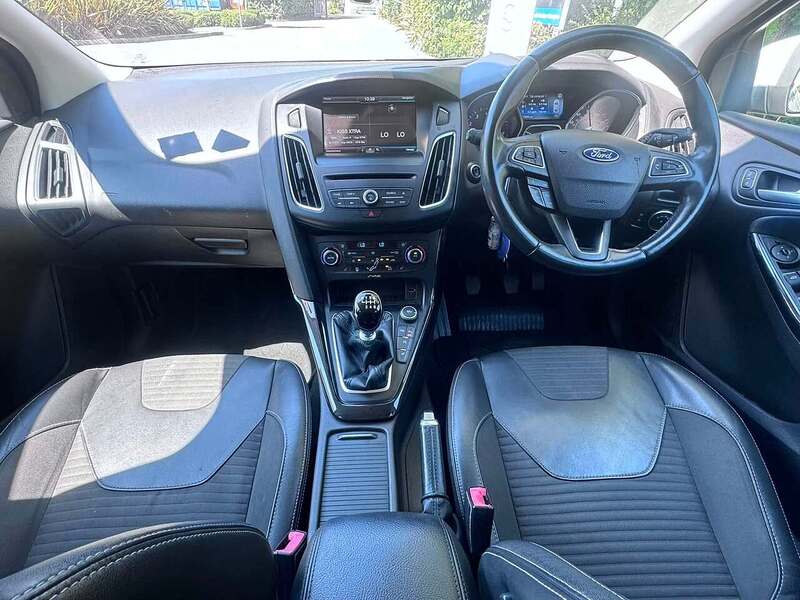 Ford Focus T EcoBoost Titanium X - U40