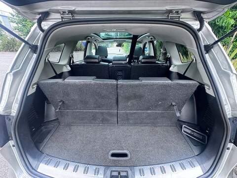 Nissan Qashqai+2 dCi 360 - U48
