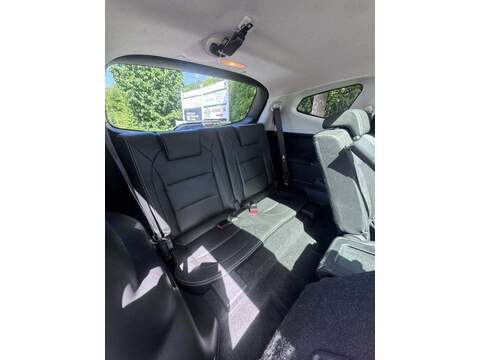 Nissan Qashqai+2 dCi 360 - U52