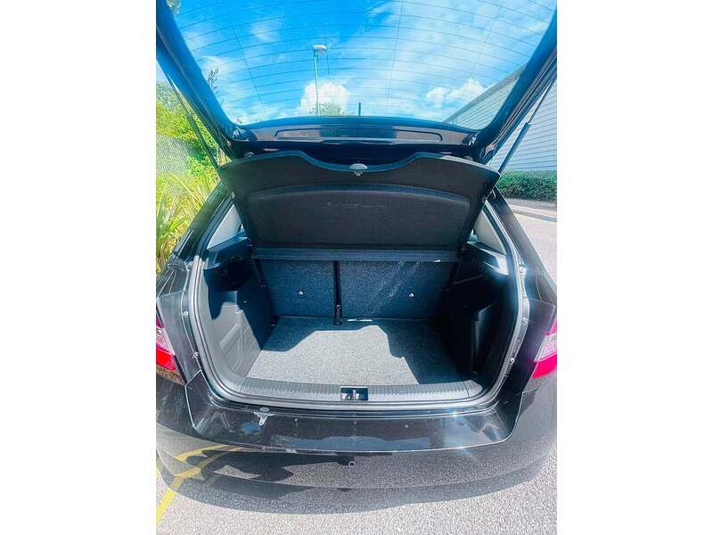 Skoda Fabia TSI SE - U55