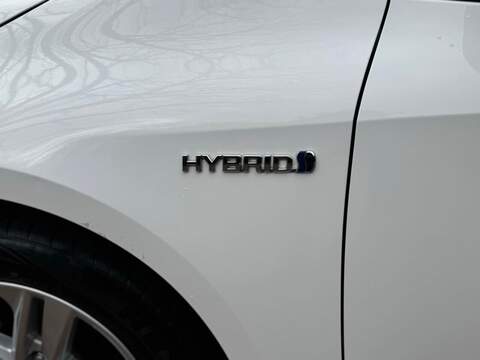 Toyota Corolla VVT-h Icon Tech - U6