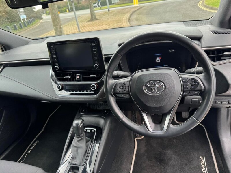 Toyota Corolla VVT-h Icon Tech - U6