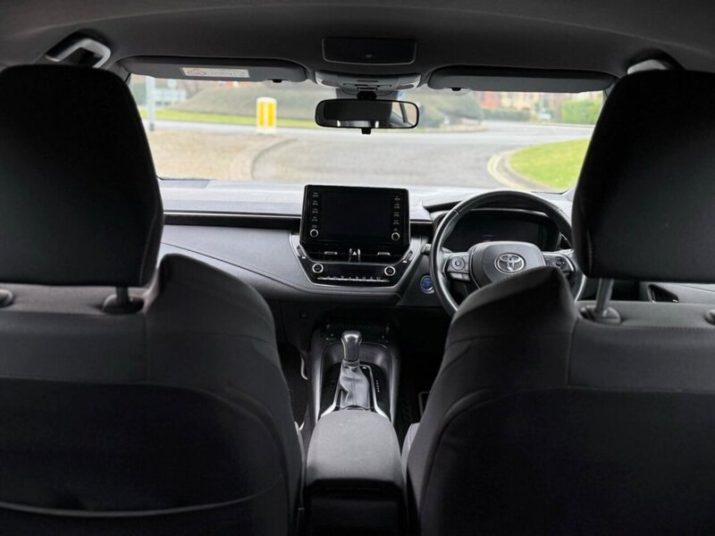 Toyota Corolla VVT-h Icon Tech - U6