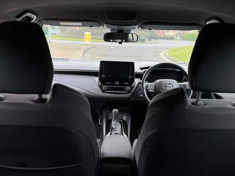 Toyota Corolla VVT-h Icon Tech - U6