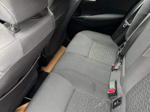 Toyota Corolla VVT-h Icon Tech - U6