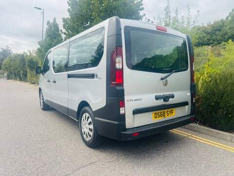 Vauxhall Vivaro CDTi 2900 - U9