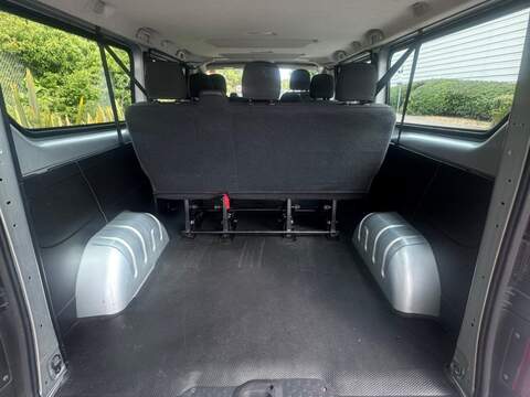 Vauxhall Vivaro CDTi 2900 - U9