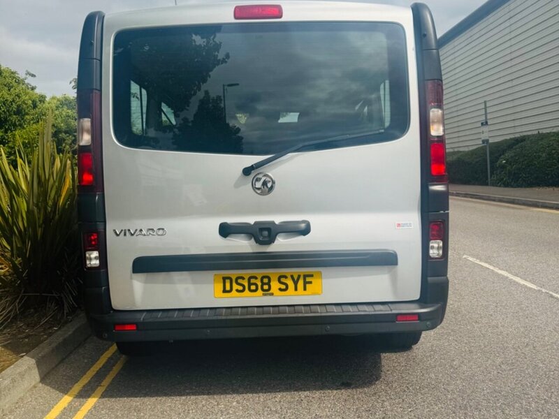 Vauxhall Vivaro CDTi 2900 - U9