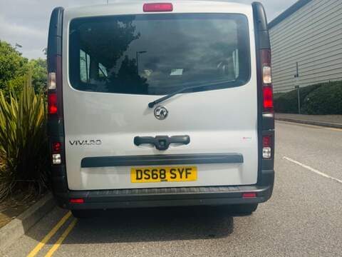 Vauxhall Vivaro CDTi 2900 - U9