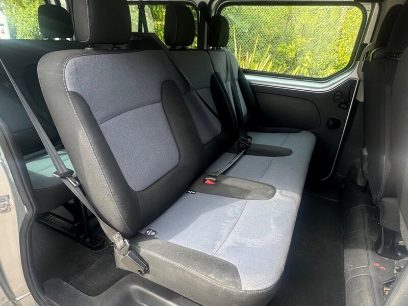 Vauxhall Vivaro CDTi 2900 - U9