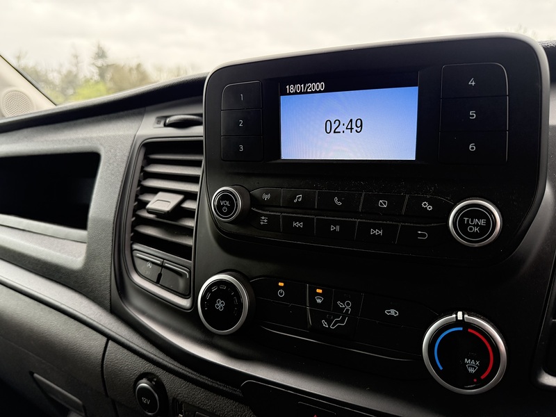 Ford Transit 2.0 350 EcoBlue Leader Panel Van 5dr Diesel Manual RWD L3 H3 Euro 6 (s/s) (130 ps) - U105