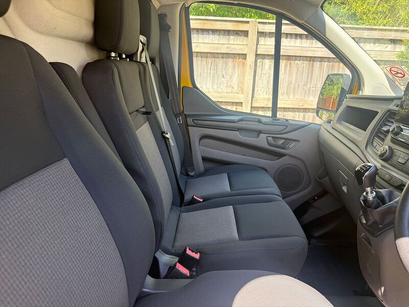 Ford Transit Custom 2.0 340 EcoBlue Leader Panel Van 5dr Diesel Manual L1 H1 Euro 6 (s/s) (130 ps) - U108