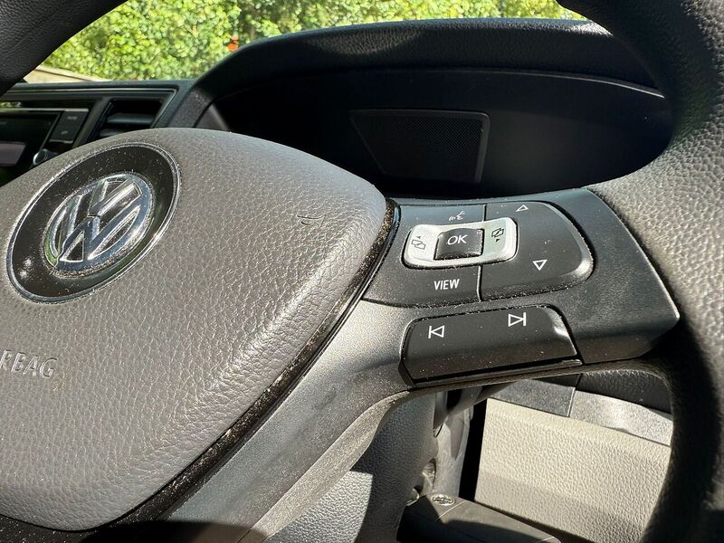 Volkswagen Crafter 2.0 TDI CR35 Trendline Panel Van 5dr Diesel Manual FWD MWB Euro 6 (s/s) (140 ps) - U110