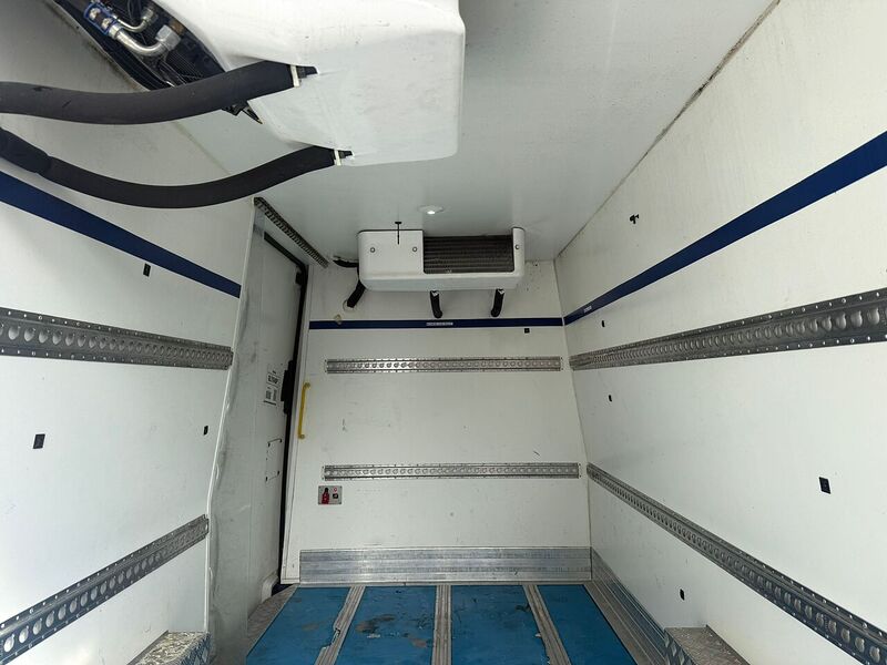 Volkswagen Crafter 2.0 TDI CR35 Trendline Panel Van 5dr Diesel Manual FWD MWB Euro 6 (s/s) (140 ps) - U110