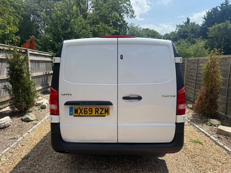 Mercedes-Benz Vito 2.1 114 CDI BlueTEC Panel Van 6dr Diesel Manual RWD L2 Euro 6 (136 ps) - U113