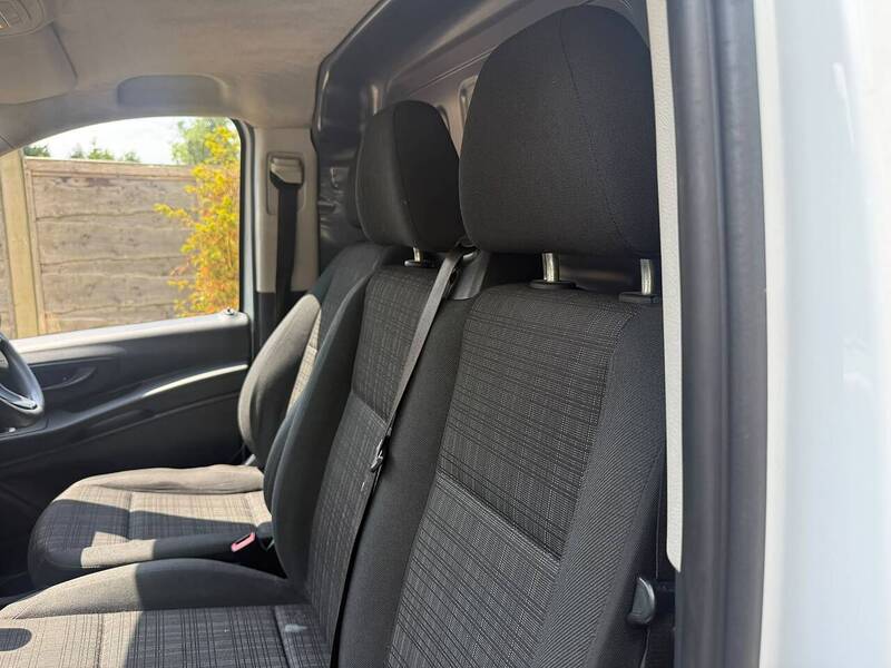 Mercedes-Benz Vito 2.1 114 CDI BlueTEC Panel Van 6dr Diesel Manual RWD L2 Euro 6 (136 ps) - U113