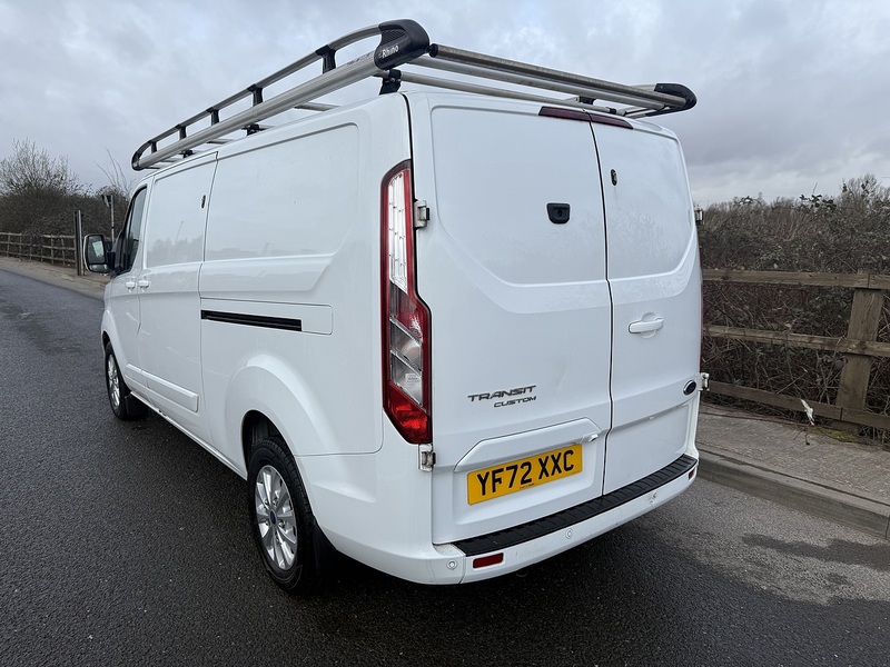 Ford Transit Custom 2.0 300 EcoBlue Limited Panel Van 5dr Diesel Auto L2 H1 Euro 6 (130 ps) - U21