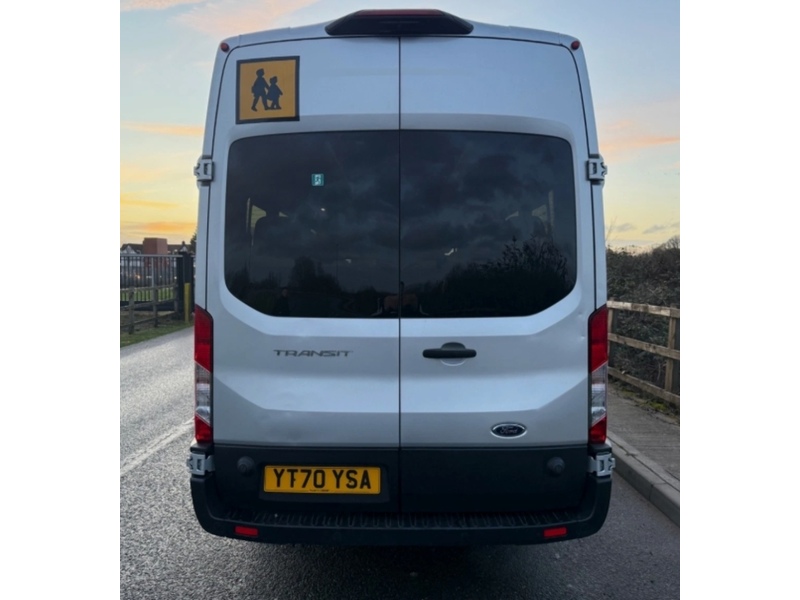Ford Transit 2.0 460 EcoBlue Leader Minibus Double Cab 5dr Diesel Manual RWD L4 H3 Euro 6 (s/s) (17 Seat, DRW) - U45