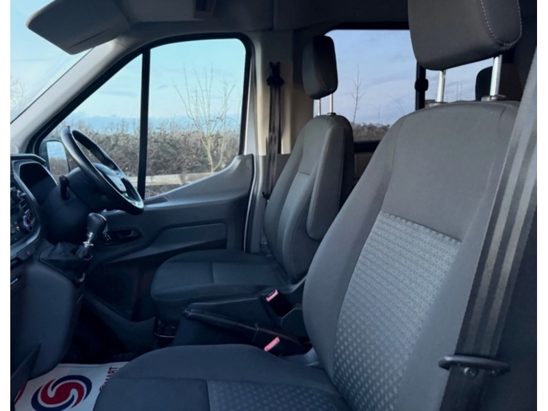 Ford Transit 2.0 460 EcoBlue Leader Minibus Double Cab 5dr Diesel Manual RWD L4 H3 Euro 6 (s/s) (17 Seat, DRW) - U45