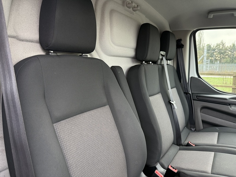 Ford Transit Custom 2.0 300 EcoBlue Panel Van 5dr Diesel Manual L1 H2 Euro 6 (105 ps) - U55
