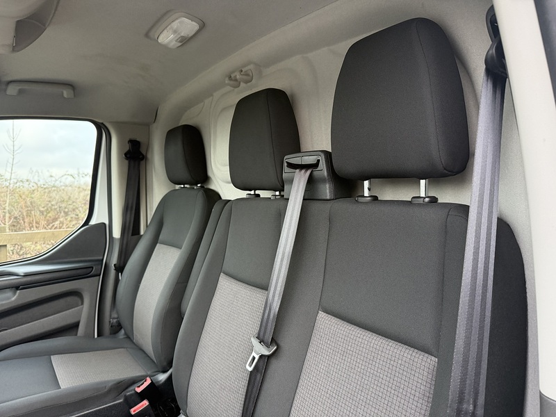 Ford Transit Custom 2.0 300 EcoBlue Panel Van 5dr Diesel Manual L1 H2 Euro 6 (105 ps) - U55
