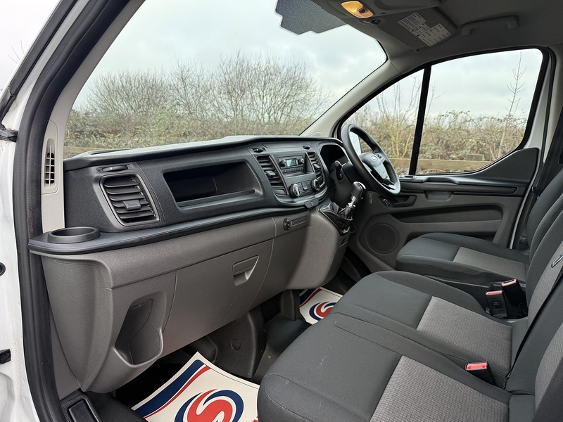 Ford Transit Custom 2.0 300 EcoBlue Panel Van 5dr Diesel Manual L1 H2 Euro 6 (105 ps) - U55
