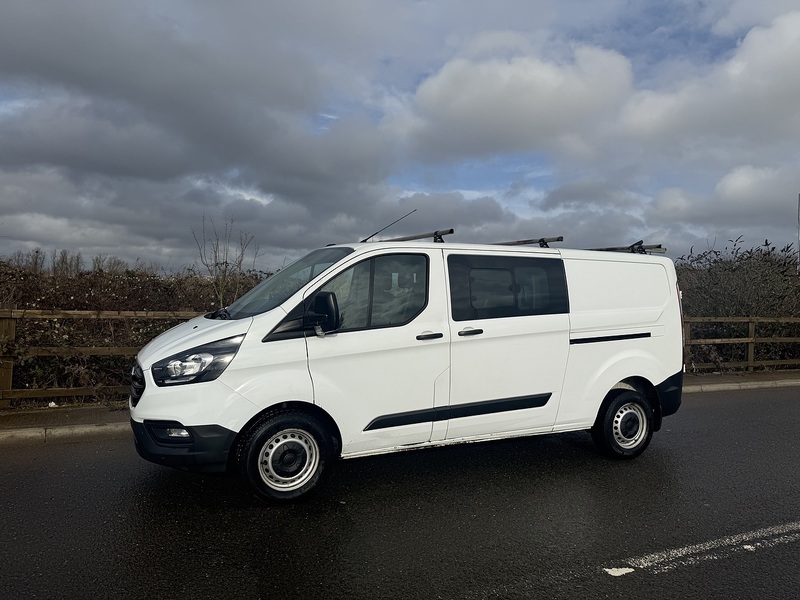 Ford Transit Custom 2.0 320 EcoBlue Leader Crew Van Double Cab 5dr Diesel Manual L2 H1 Euro 6 (s/s) (130 ps) - U63