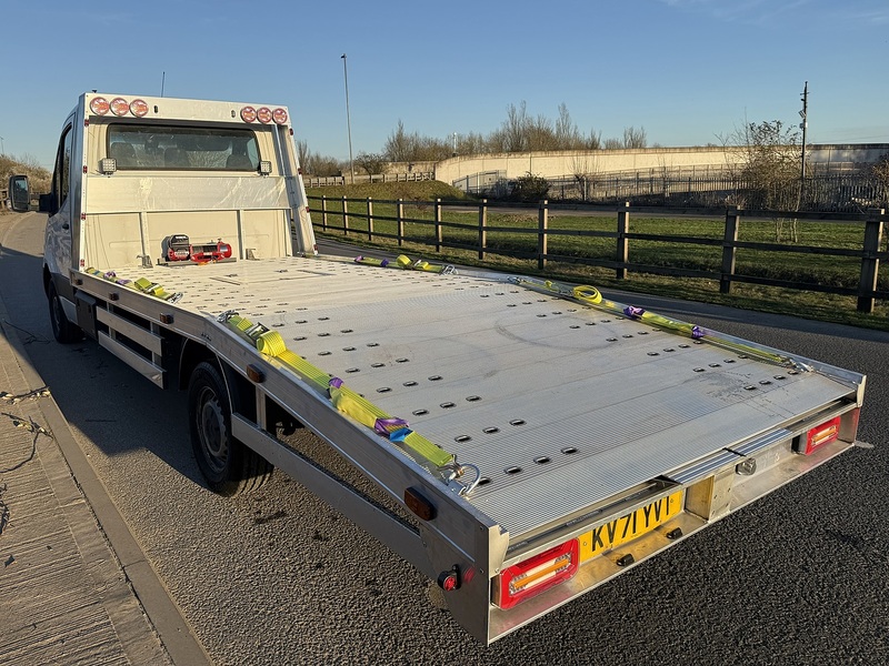 Mercedes-Benz Sprinter 2.0 315 CDI Progressive Recovery Truck 2dr Diesel Manual RWD L3 Euro 6 (s/s) (150 ps) - U67
