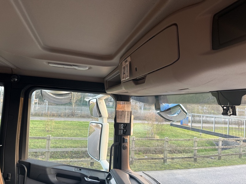 Scania P410 XT TIPPER GRAB 8X4  - U79
