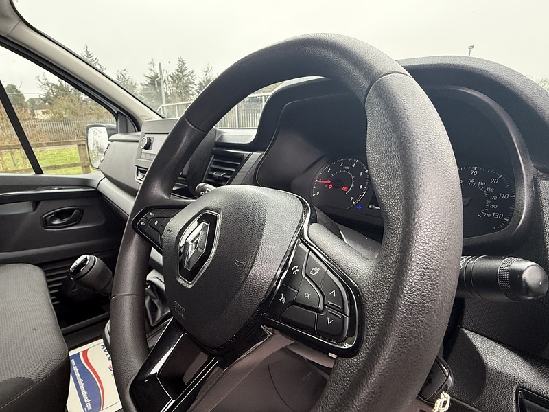 Renault Trafic 2.0 dCi Blue LL30 Start Panel Van 5dr Diesel Manual L2 H1 Euro 6 (s/s) (130 ps) - U81